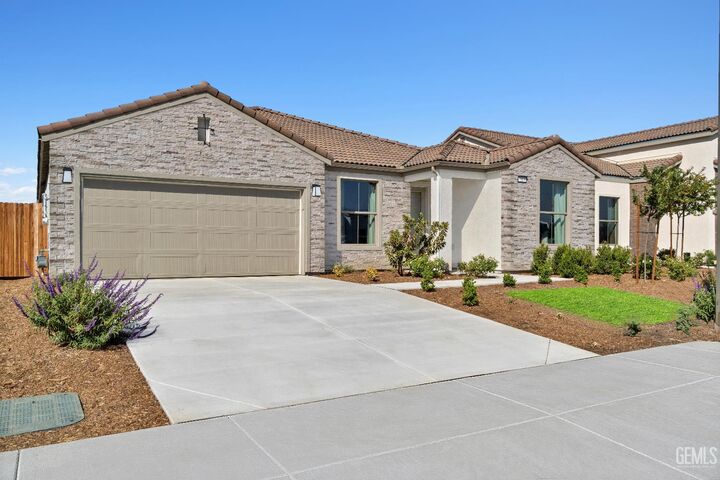 Property Photo:  7318 Peach Grove Lane  CA 93313 