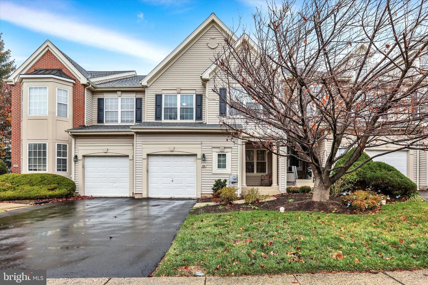 Property Photo:  102 Julian Drive E  PA 18974 