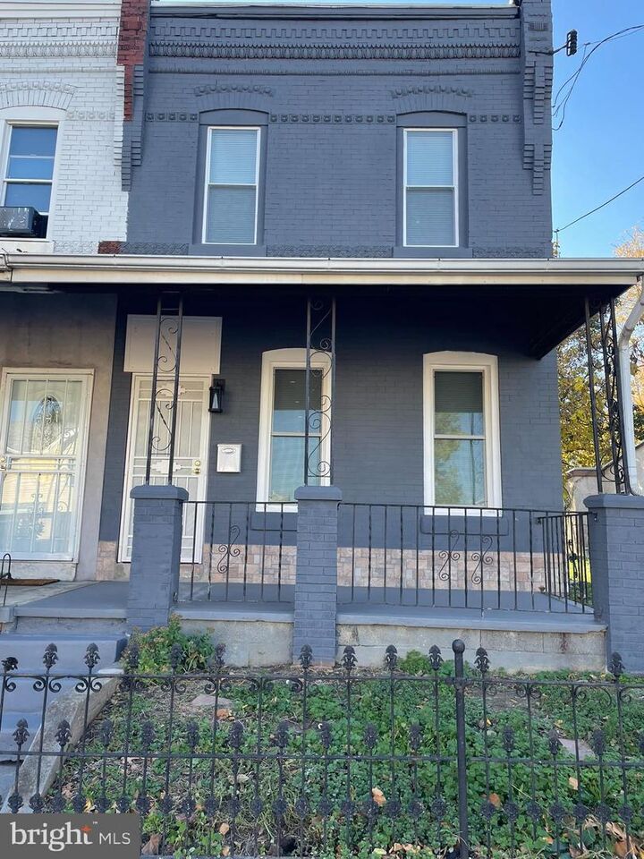 346 Parker Street  Chester PA 19013 photo