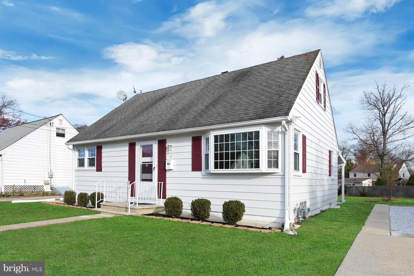 Property Photo:  9 Weston Road  NJ 08618 
