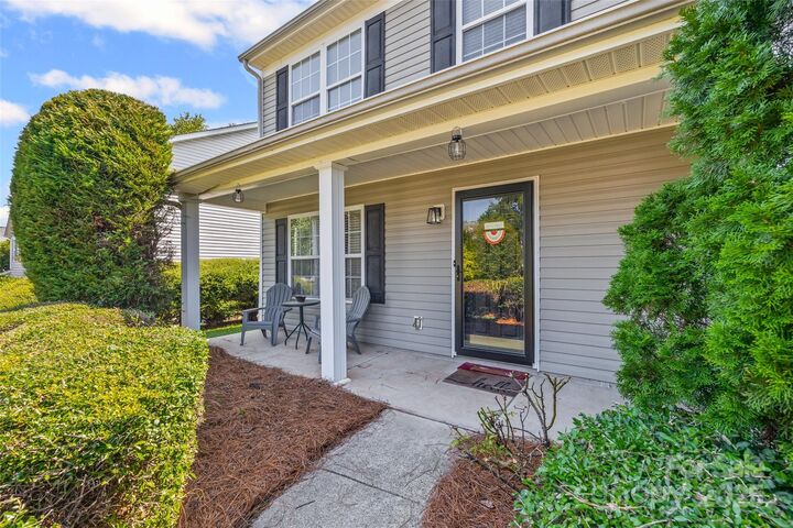 Property Photo:  3107 Huntington Ridge Court  NC 28105 