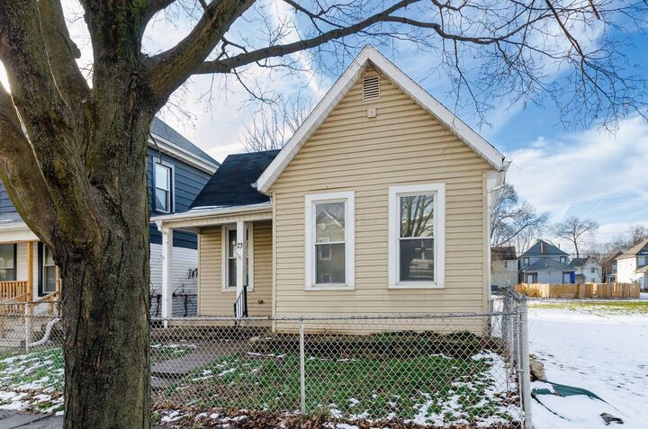 Property Photo:  73 Hayden Avenue  OH 43222 