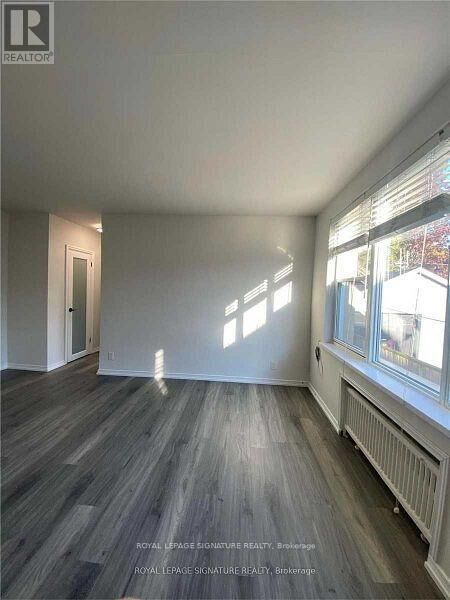 Property Photo:  16 Garden Place 3  ON M8W 1M3 