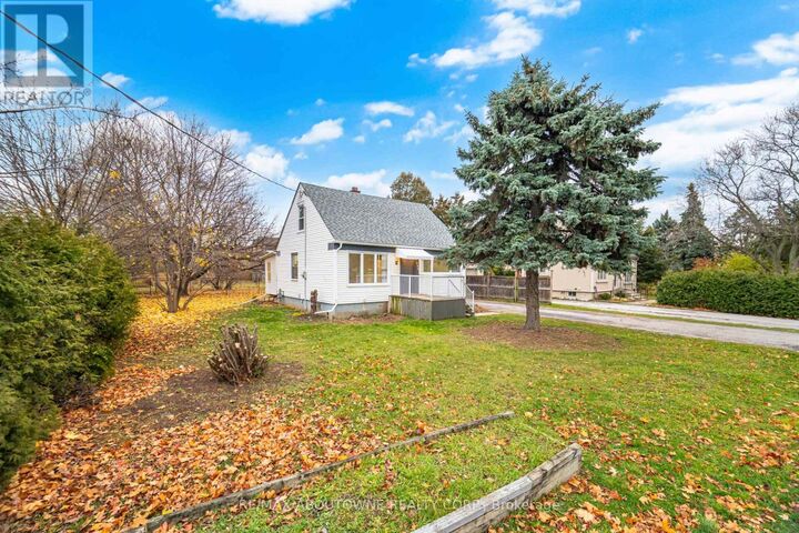 Property Photo:  983 Cleta Street  ON L7R 3W9 