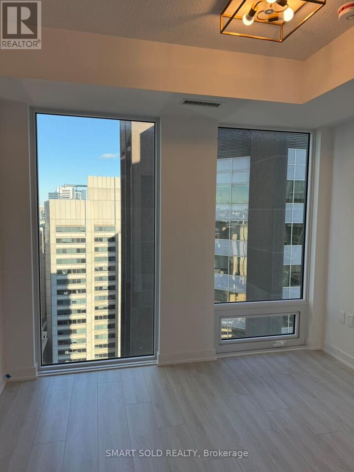 Property Photo:  238 Simcoe Street 2804  ON M5T 3B9 