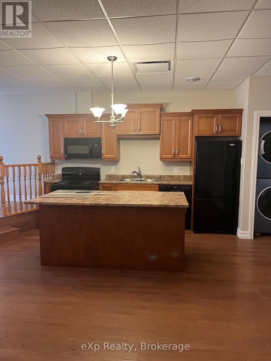 Property Photo:  807 Queen Street 2  ON N2Z 2Y2 