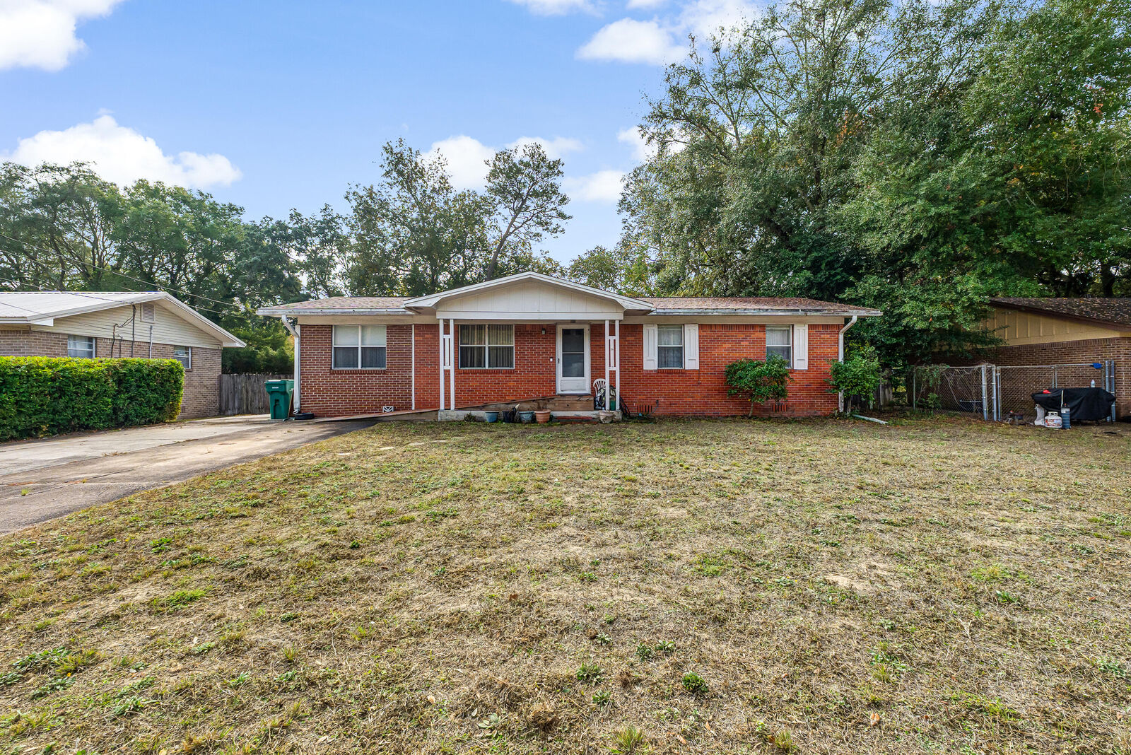 Property Photo:  104 22nd Street  FL 32578 