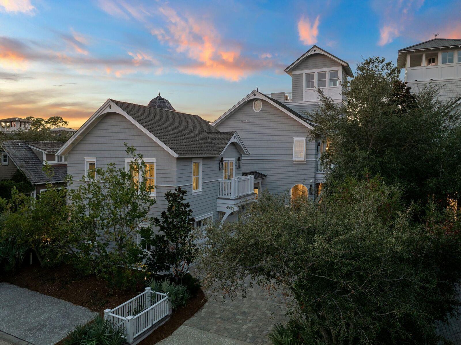 Property Photo: 15 Signal Court FL 32461