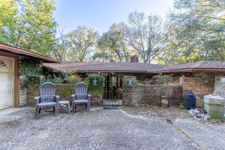 Property Photo:  4444 Sundance Way  FL 32564 
