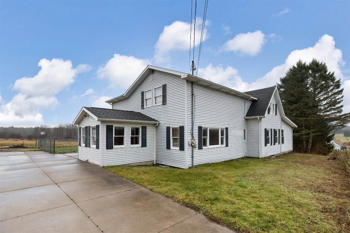 Property Photo:  11278 Rich Hill Road  PA 16428 