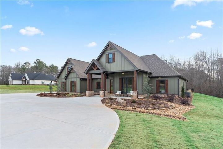 Property Photo: 160 Old Sandhill Road GA 30116