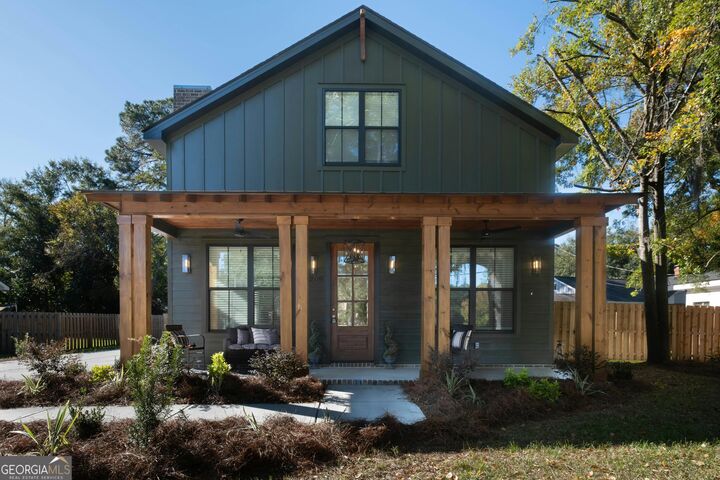 209 E Derenne Avenue  Savannah GA 31405 photo