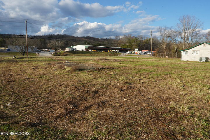 Property Photo:  3071 Roane State Hwy  TN 37748 