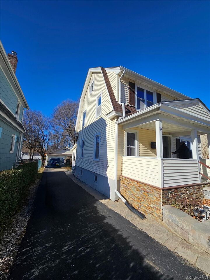 Property Photo:  88 Innis Avenue  NY 12601 