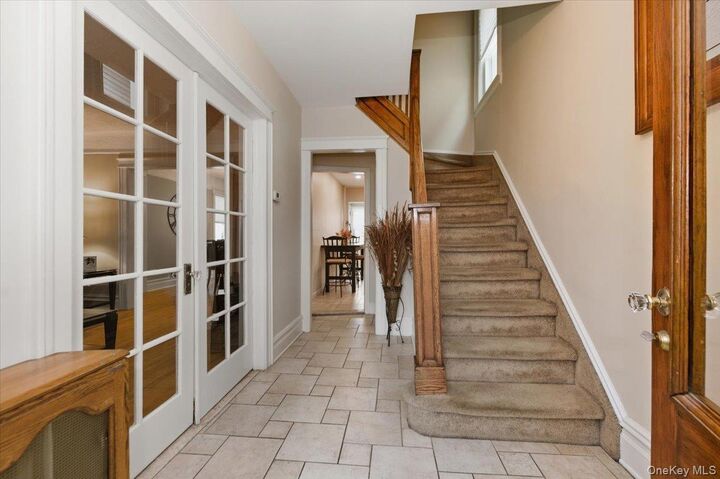 Property Photo:  1617 Mahan Avenue  NY 10461 