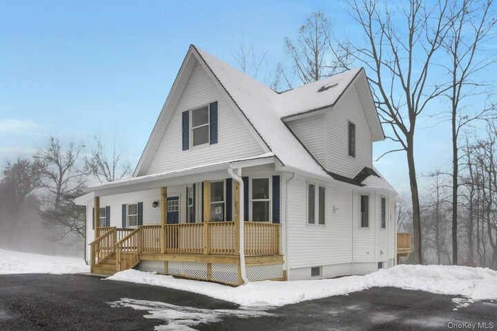 Property Photo:  570 Kings Highway  NY 10989 