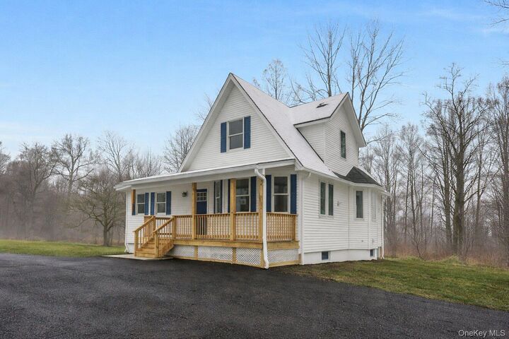 Property Photo:  570 Kings Highway  NY 10989 