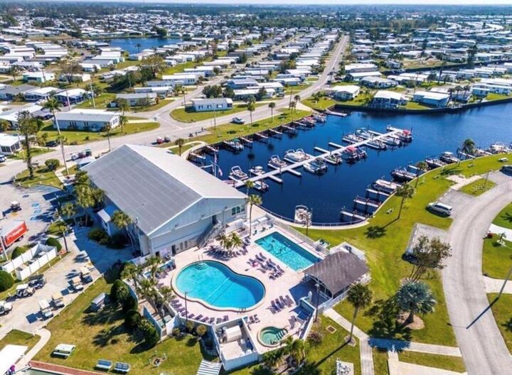 Property Photo:  240 Blackburn Boulevard  FL 34287 