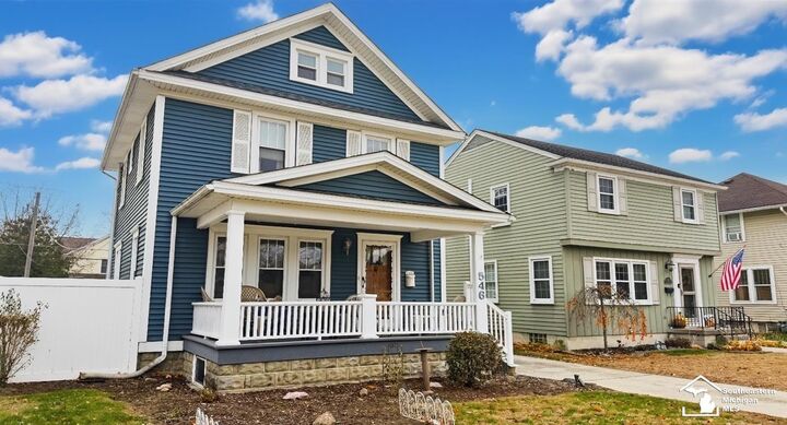 Property Photo:  546 Godfroy Avenue  MI 48161 