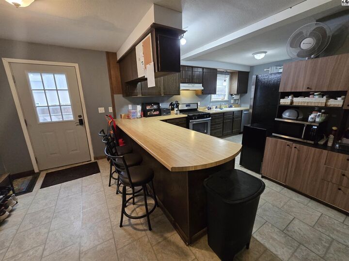 Property Photo:  301 S Freeborn St  KS 66861-1211 