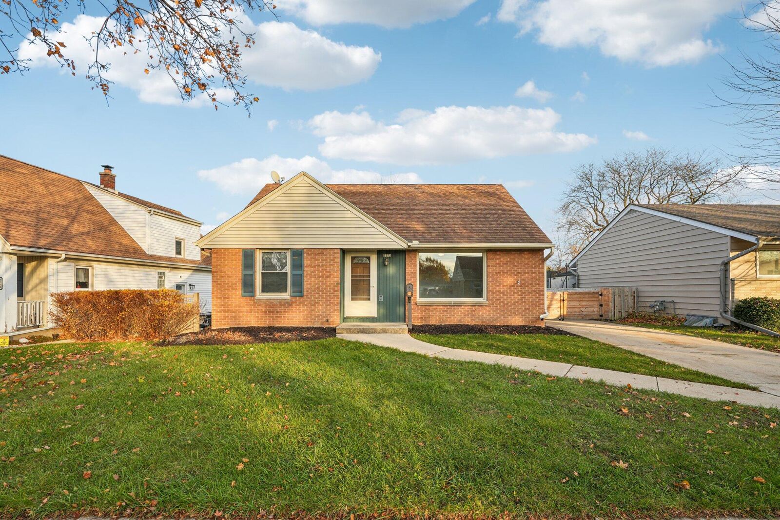 Property Photo:  3372 S 71st St  WI 53219 