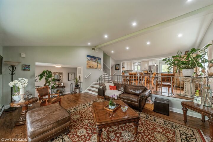 Property Photo:  1049 Peace Drive  IL 60090 