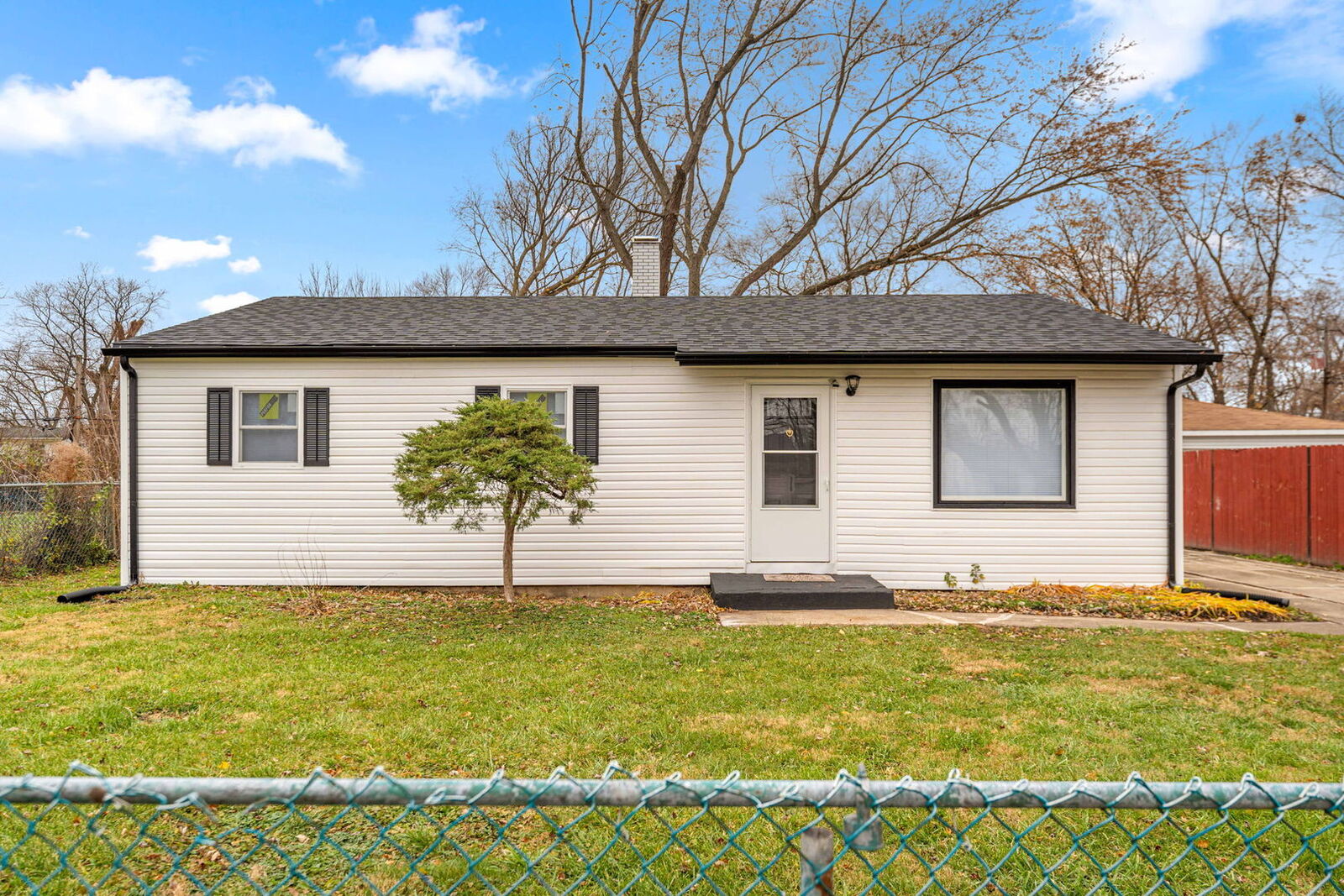 Property Photo: 15422 Cherry Lane IL 60428