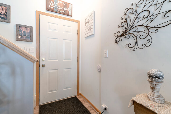 Property Photo: 2636 Evergreen Circle IL 60050