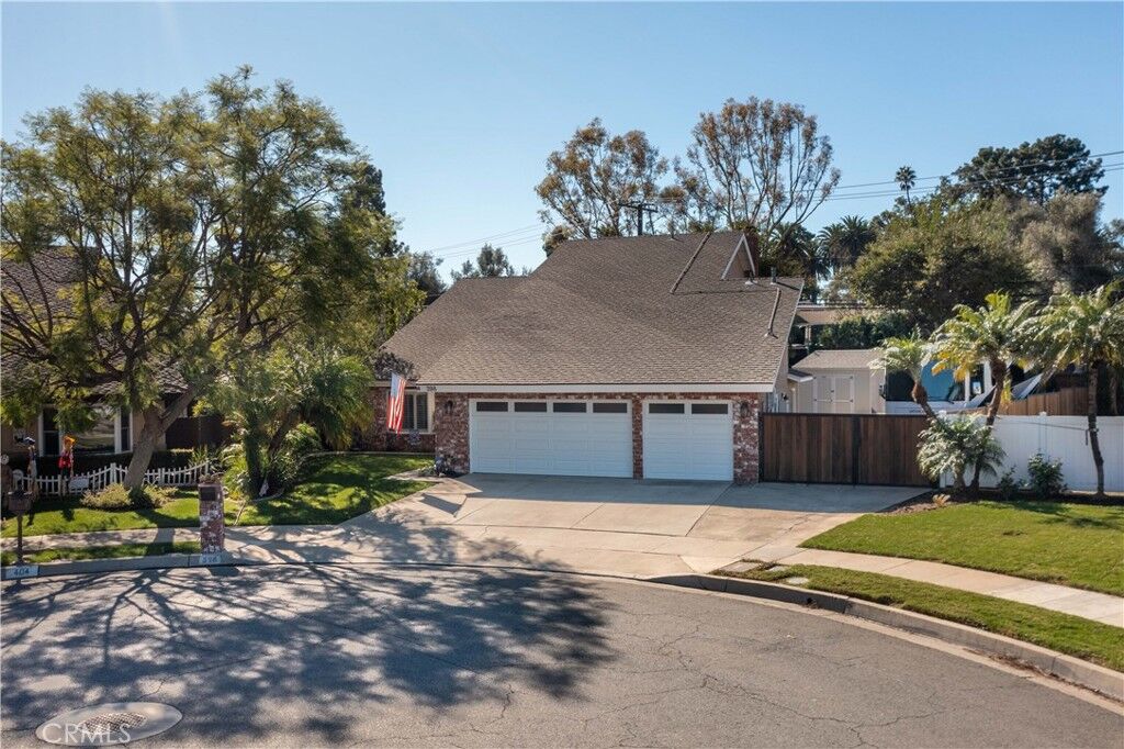 Property Photo:  398 S Wrightwood  CA 92869 