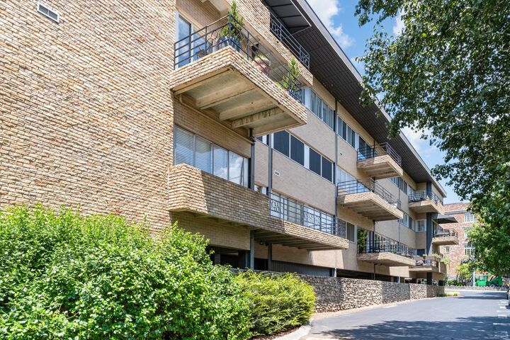 Property Photo:  4200 West End Ave 203  TN 37205 