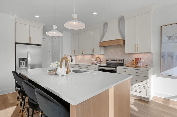 Property Photo:  1309 Alderwood Pass  TN 37207 