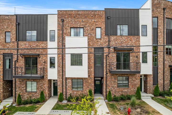 Property Photo:  496 W Trinity Ln 3  TN 37207 