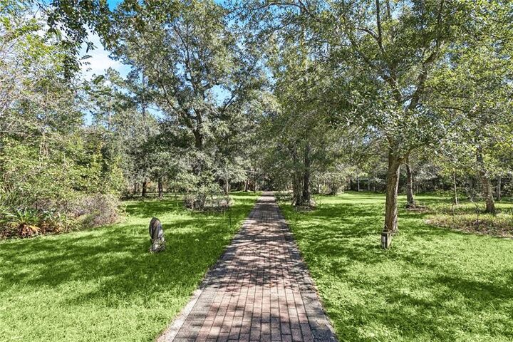 Property Photo: 100 Island Drive LA 70458