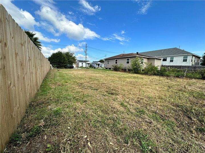 Property Photo: 6017 Warrington Drive LA 70122