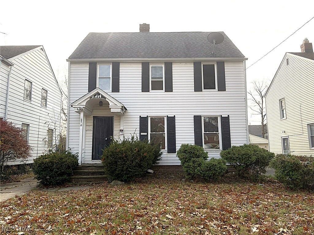 Property Photo: 16901 Ridgeton Drive OH 44128