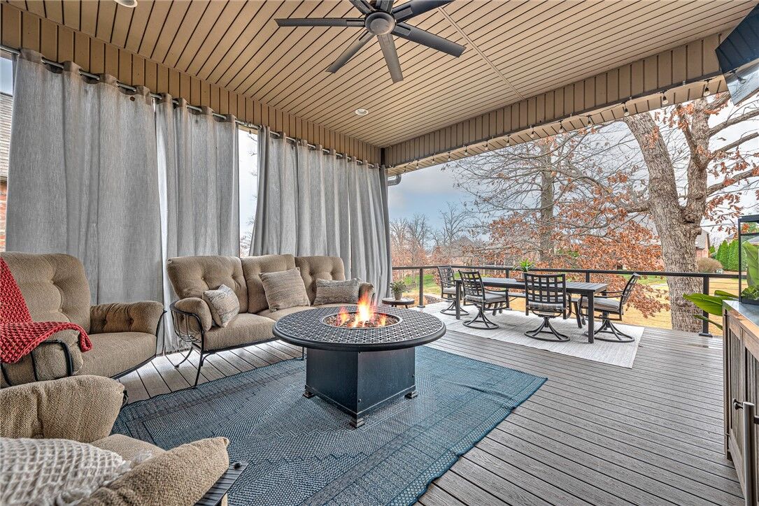 Property Photo:  7007 W Balmoral Drive  AR 72758 