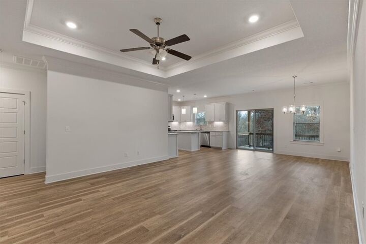 Property Photo: 8 Lockhart Place AR 72715