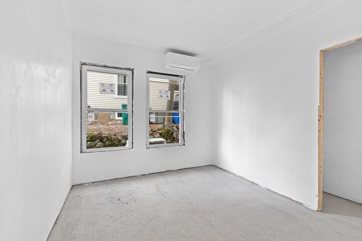 Property Photo:  7 Davis St 2  MA 01801 