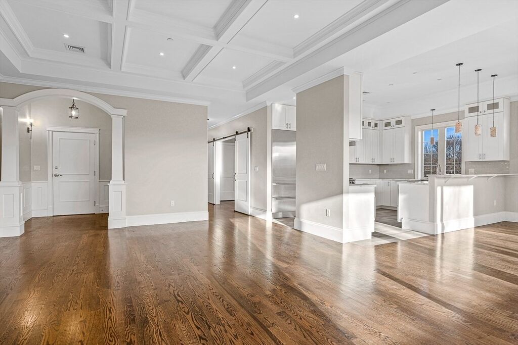 Property Photo: 846 Main Street 3 MA 01890