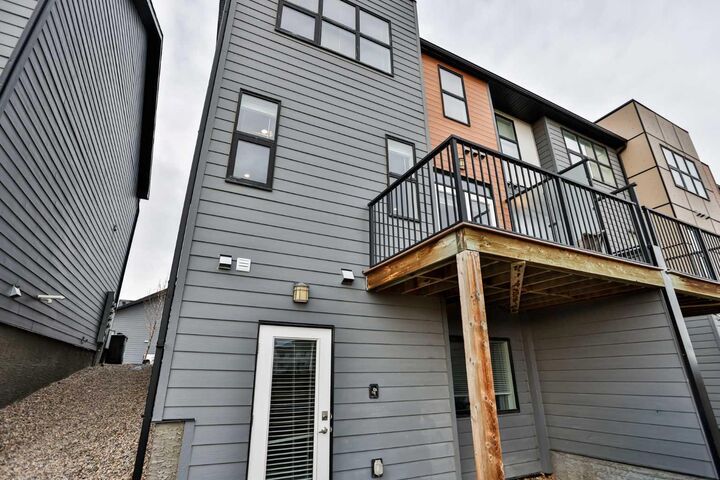 Property Photo:  73 Aquitania Circle W 4  AB T1J 5M5 