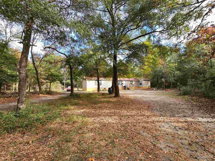 Property Photo:  489 W Brahms Dr  FL 32433 