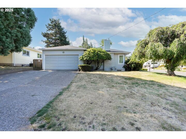 Property Photo:  2630 Mountain View Dr S  OR 97302 