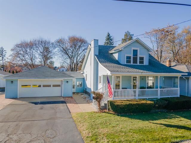 Property Photo:  35 Pearl Street  MI 48371 