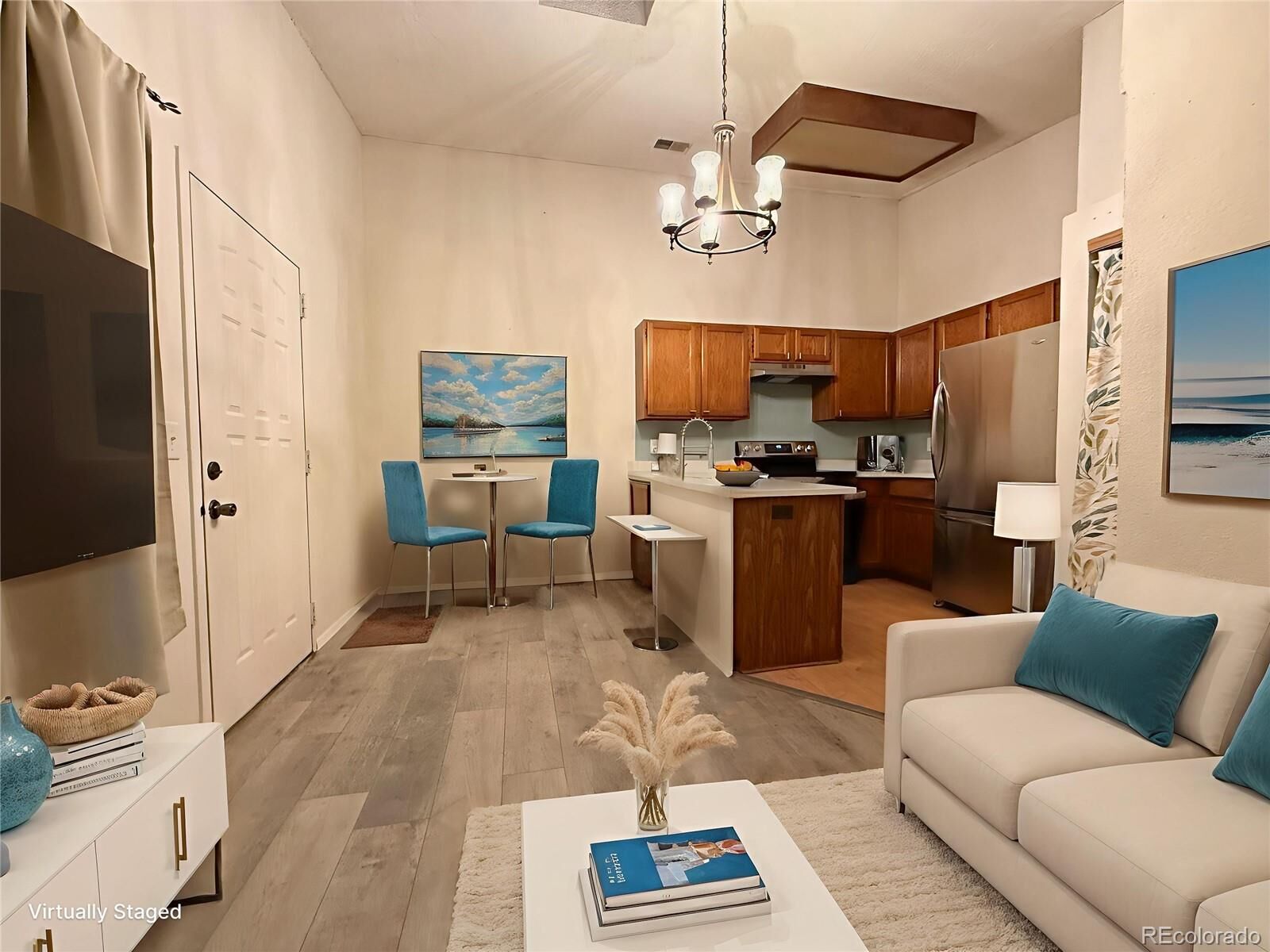 Property Photo: 972 S Dearborn Way 17 CO 80012