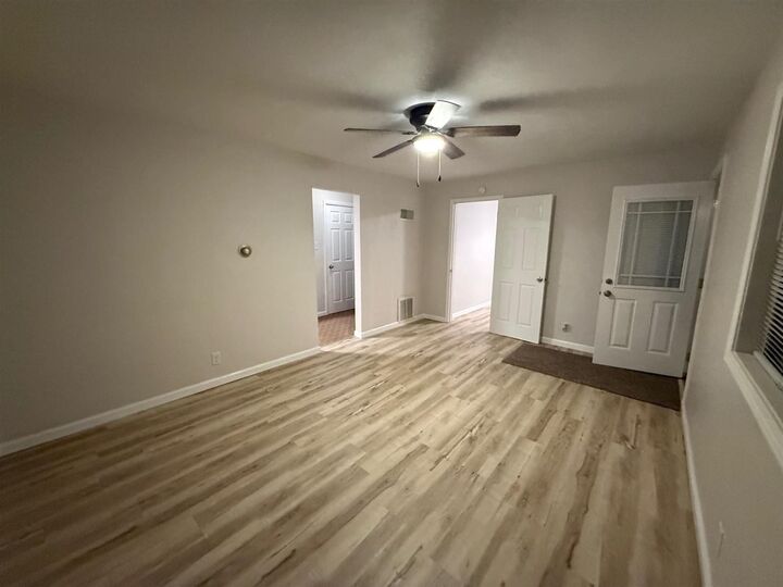 Property Photo: 1110 Harris Street IN 47374