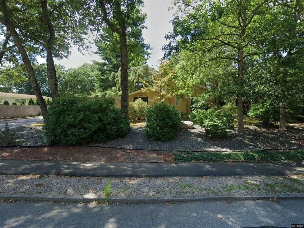Property Photo:  6 Blue Spruce Drive  RI 02816 