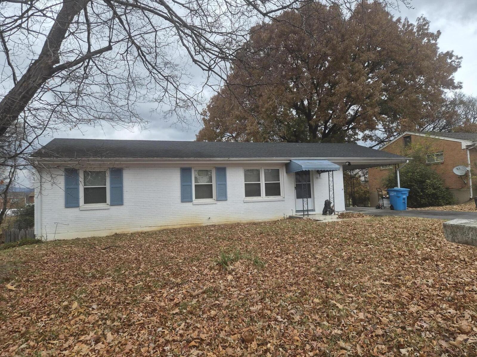 Property Photo: 3871 Long Meadow Ave NW VA 24017