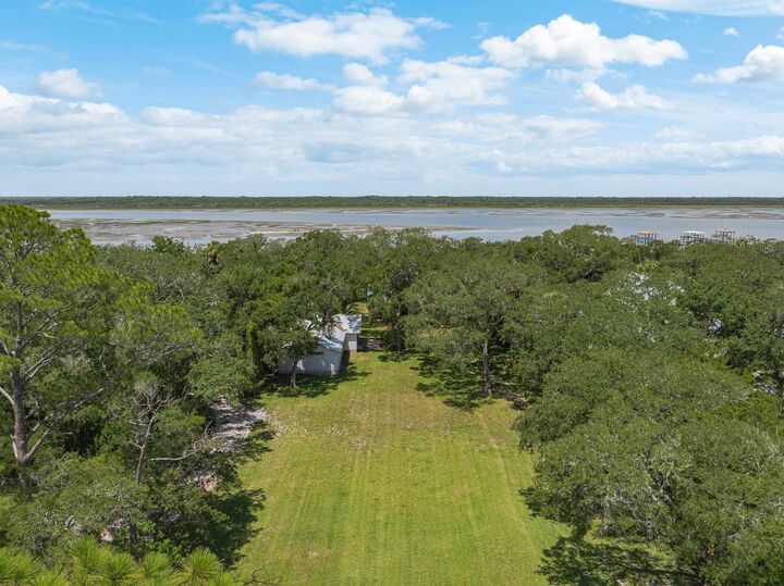 Property Photo: 5425 Windantide Rd FL 32080