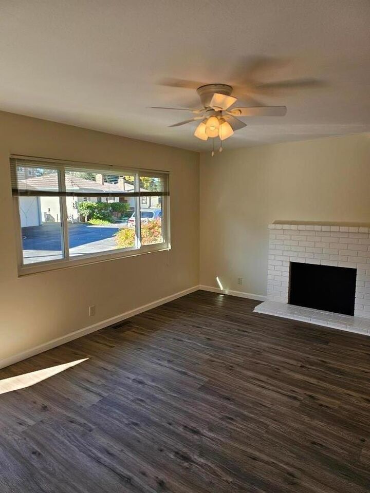 Property Photo:  282 Monroe Drive 1  CA 94040 