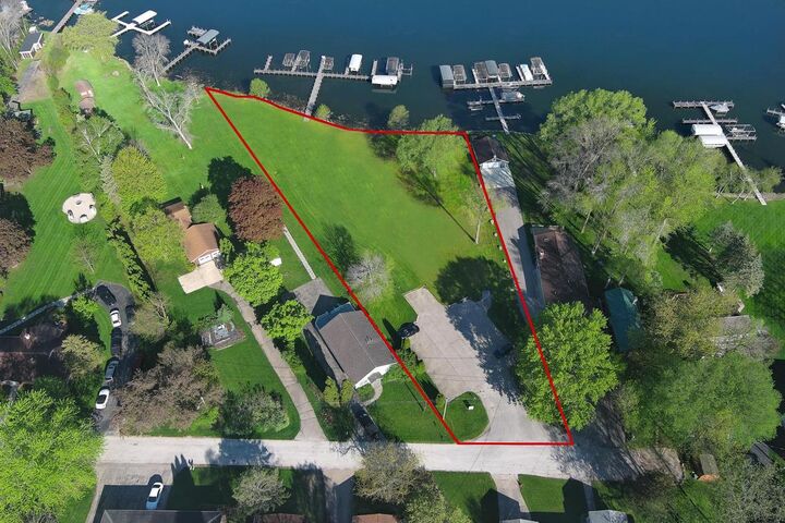 Property Photo:  413 Strauss Unit 1 Avenue  WI 54941 